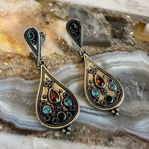 3111 Vintage-Inspired Gold and Silver Teardrop Earrings